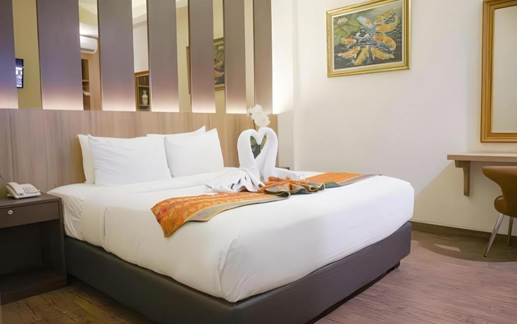 Deivan Hotel Паданг Екстериор снимка